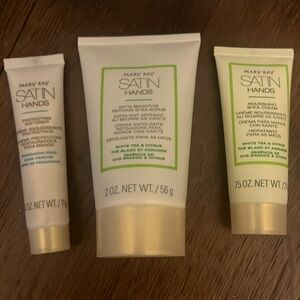 Mary Kay Satin Hands Set travel size